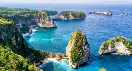 Sailing AROUND THE WORLD  in 4 years with Mario Girelli ( starts Nov. 2025)