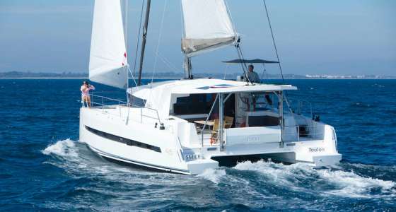 Catamaran Sailing Holiday Cruise | Whitsundays Islands | Australia