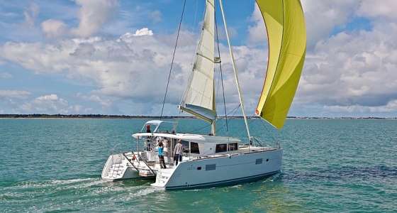 Lagoon 400 S2 in navigation