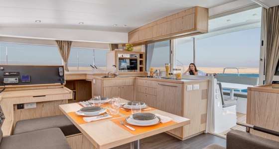 Lagoon 400 S2 internal
