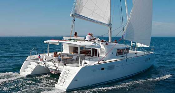 Lagoon 450 in navigation