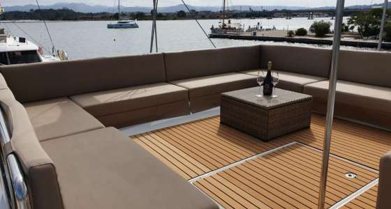 Lagoon 50 outside sofa