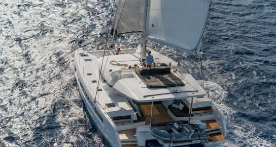 Lagoon 50 in navigation