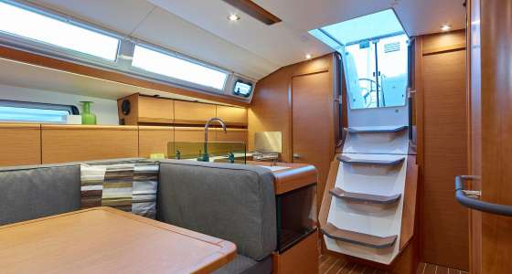 Sailing Yacht Charter 3 Days | Elba and Capraia Islands | Tuscan Archipelago | Italy