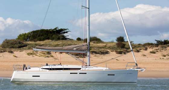 Sailing Yacht Charter 3 Days | Elba and Capraia Islands | Tuscan Archipelago | Italy