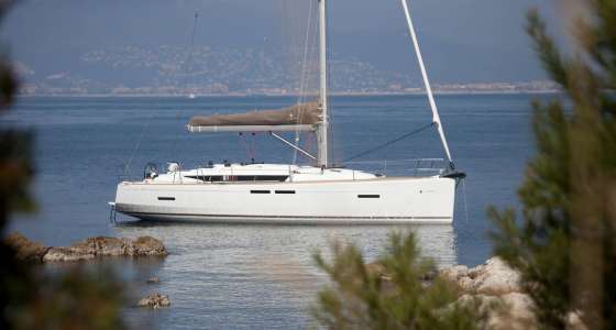 Sailing Yacht Charter 3 Days | Elba and Capraia Islands | Tuscan Archipelago | Italy
