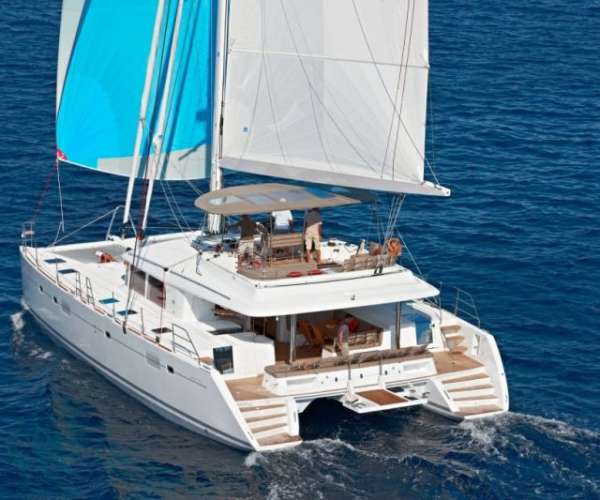 Yacht Charter, sailing yacht holidays with catamaran, Italy