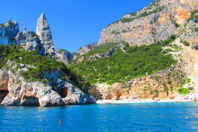 Sailing Sardinia and Corsica Charter Catamaran Holidays | Italy